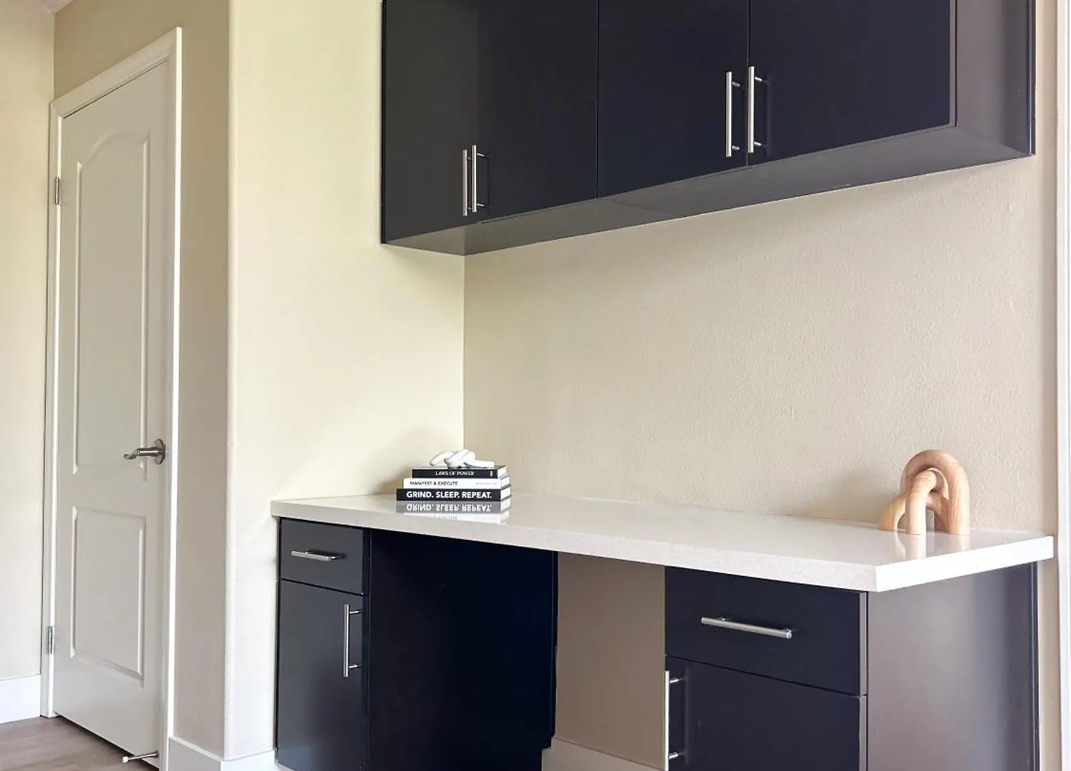 Apartment Golden Coast Living, Spacious 3Bd 3Ba Near The Water! Los Angeles