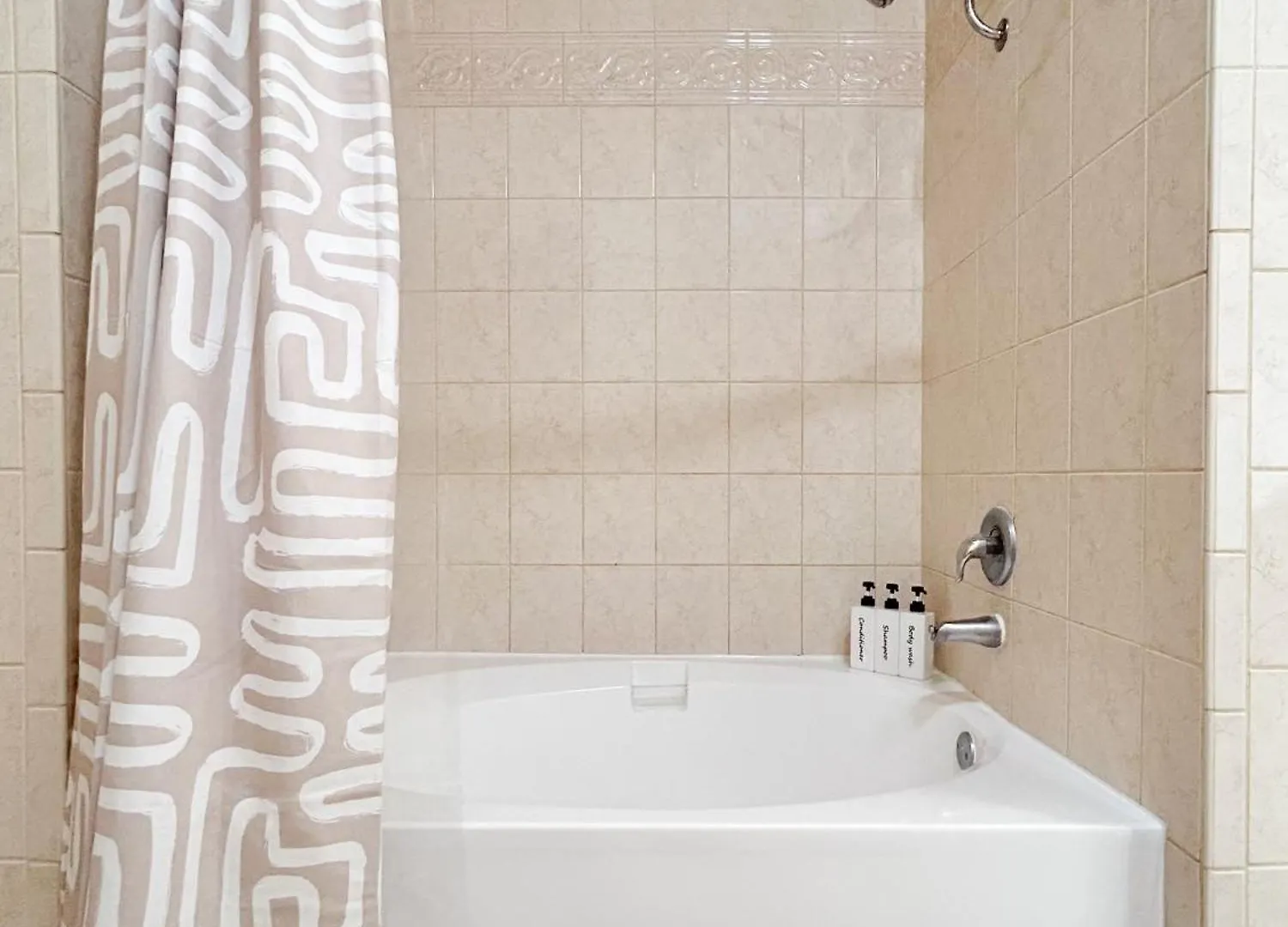 Apartment Golden Coast Living, Spacious 3Bd 3Ba Near The Water! Los Angeles United States