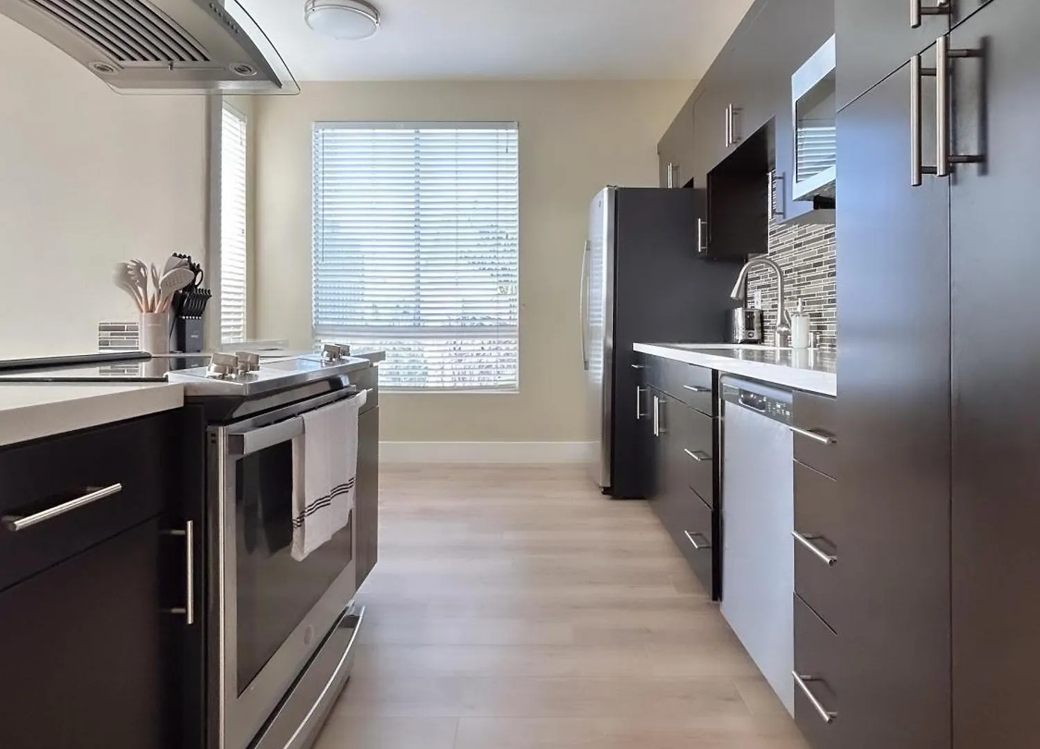 Apartment Golden Coast Living, Spacious 3Bd 3Ba Near The Water! Los Angeles United States