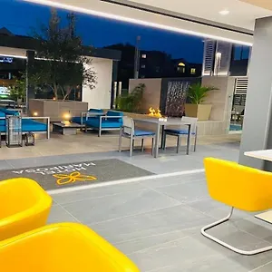 3* Hotel Mariposa