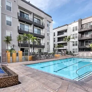 Apartment House Floor Airbnb In Marina, Los Angeles