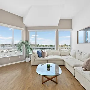 Apartment Penthouse Waterfront In The Heart Of Mdr/venice/sm, Los Angeles